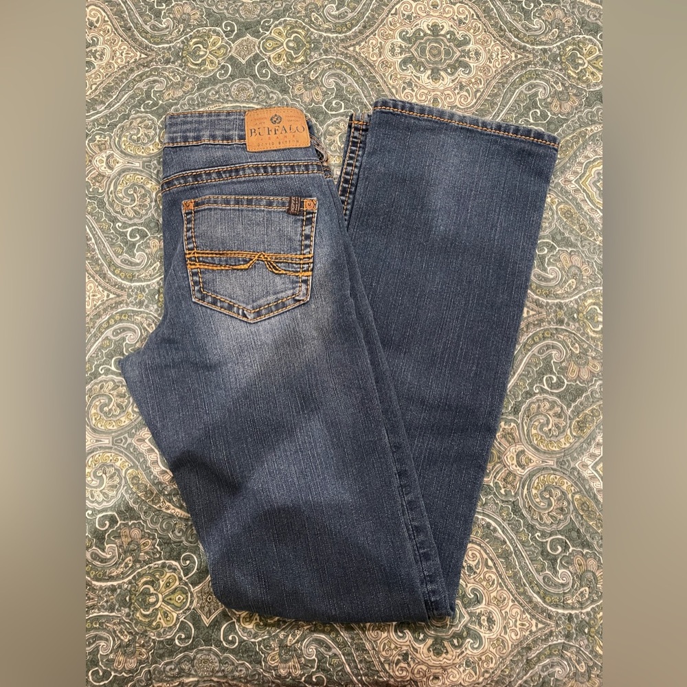 Buffalo David Bitton size 26 low rise boot cut stretch
